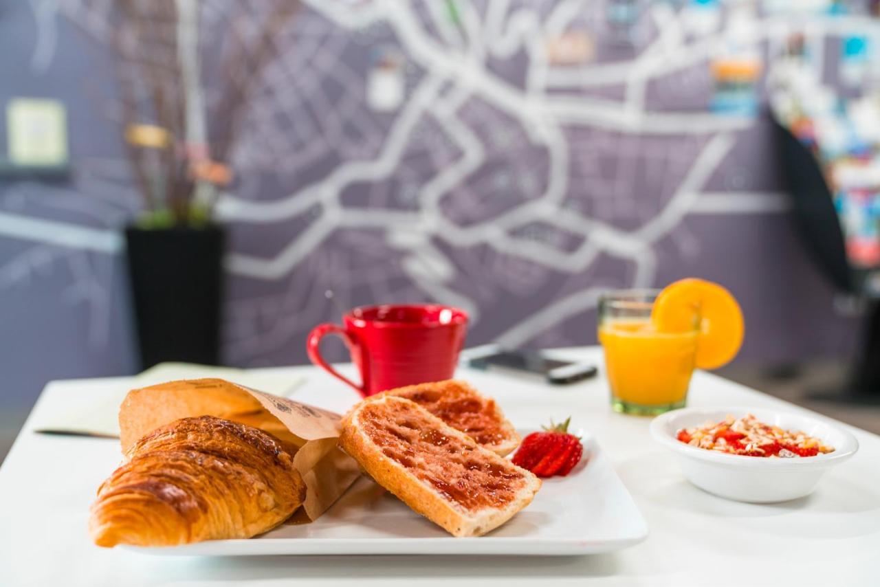 Отель Ibis Styles Chambery Centre Gare Экстерьер фото