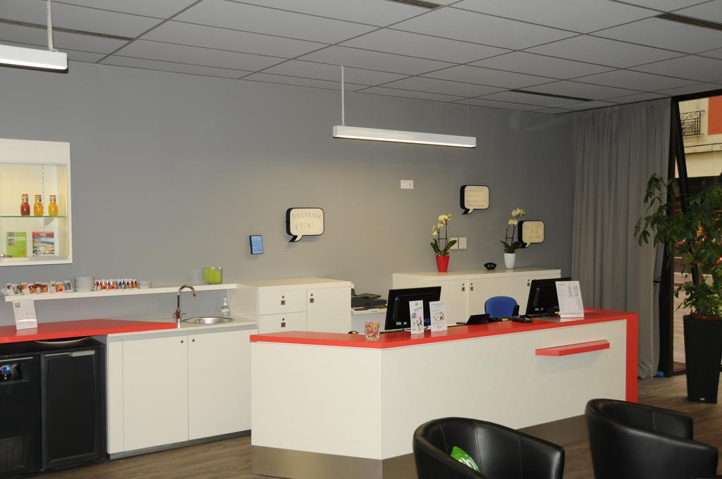 Отель Ibis Styles Chambery Centre Gare Экстерьер фото