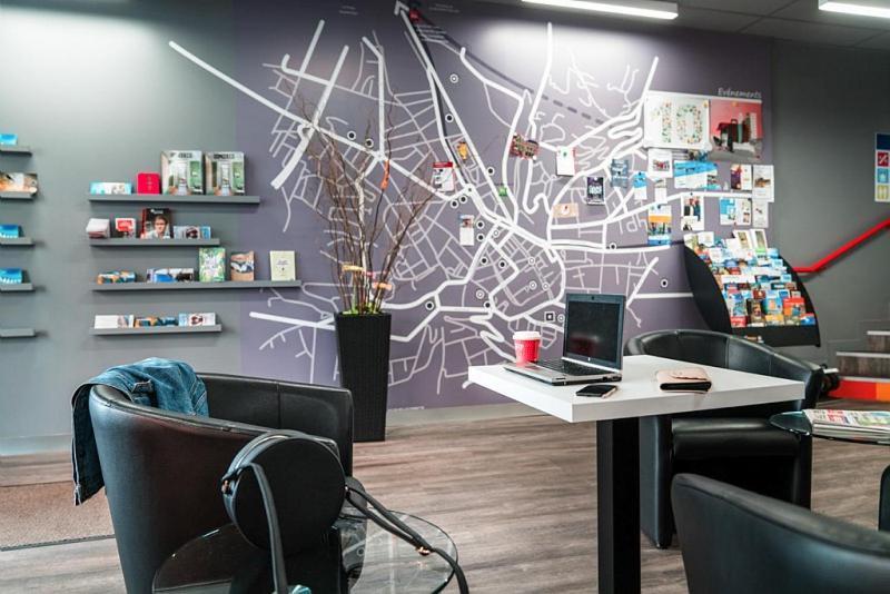 Отель Ibis Styles Chambery Centre Gare Экстерьер фото